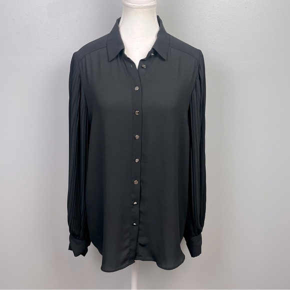 Tahari black accordion pleat balloon sleeve button front blouse, medium. - Picture 1 of 10